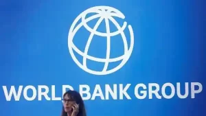 Read more about the article Global economic recovery may take five years, World Bank chief economist says
